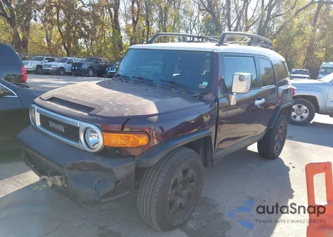 2007 Toyota Fj Cruiser z USA, uszkodzony, nr VIN JTEBU11F170020687